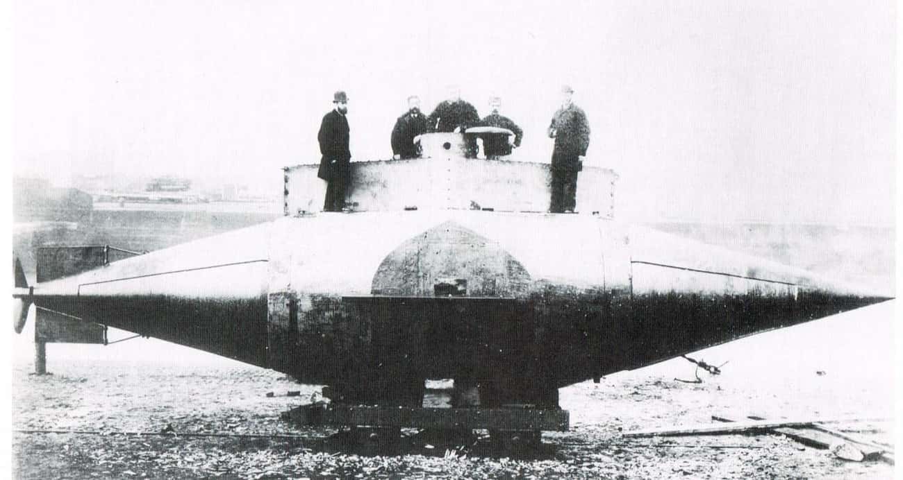 The World's First Powered Submarine; 1879